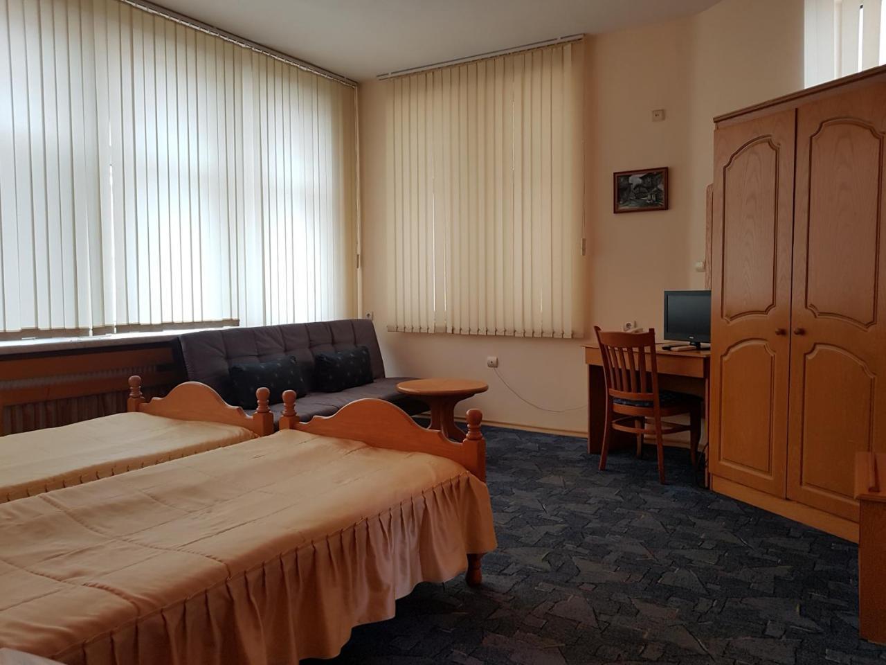 Hotel Kiev Wielkie Tyrnowo Zewnętrze zdjęcie